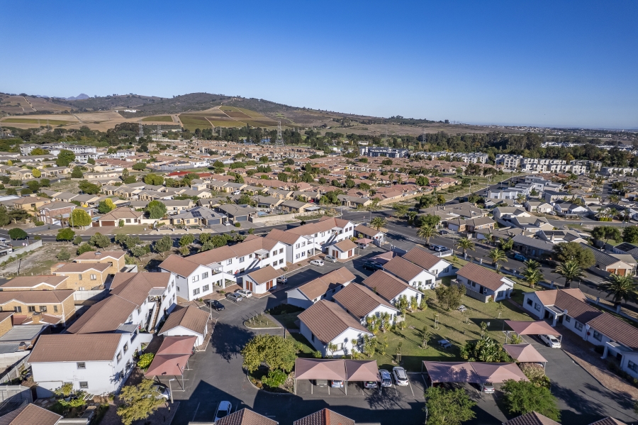 2 Bedroom Property for Sale in Brackenfell South Western Cape